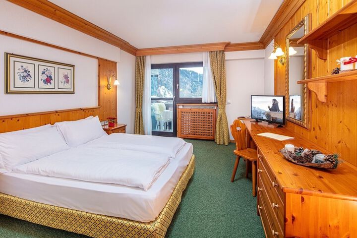 Room 16 of 45