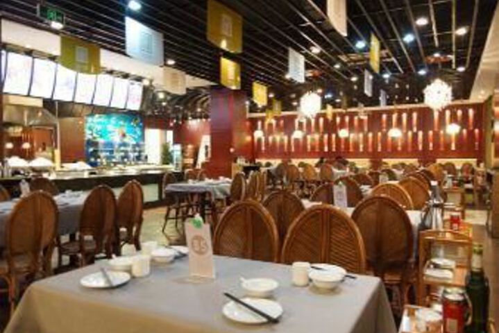 Dining 77 of 88