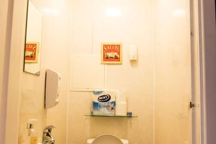 Room 99 of 121