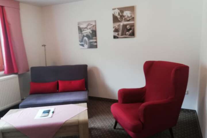 Room 44 of 106