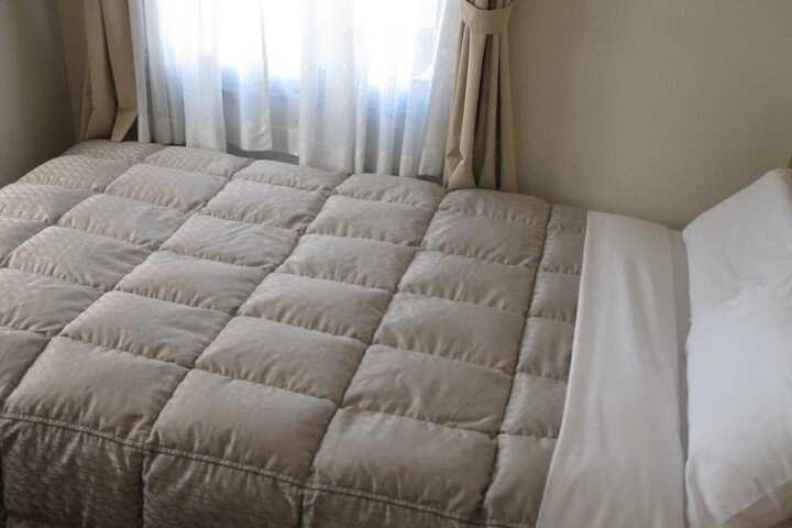 Room 6 of 42