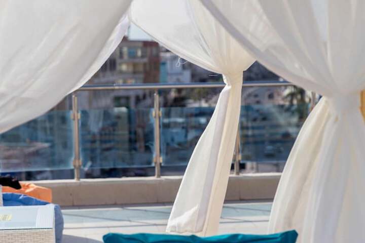 Sundeck 272 of 307