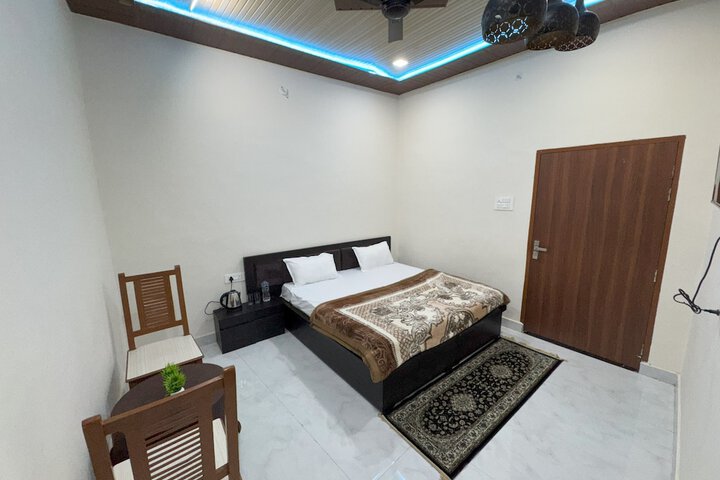 Room 7 of 39