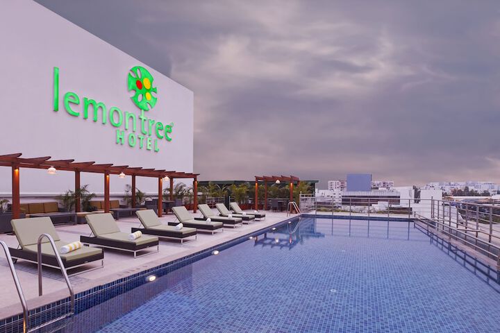 Pools & Facilities