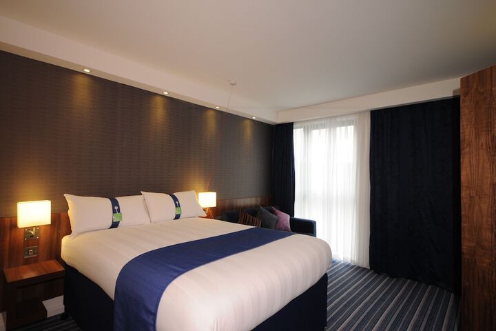 Room 15 of 81