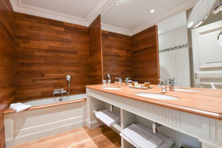 Bath Interior