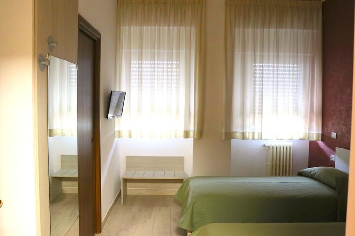Room 47 of 63