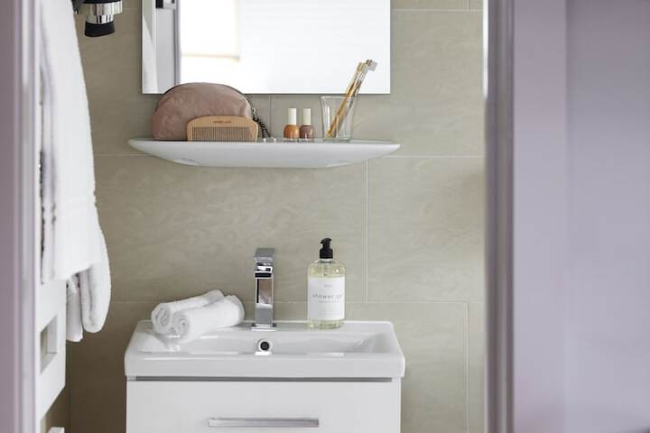 Clean Restrooms