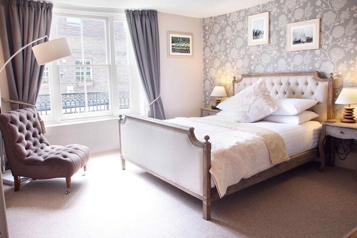Room 3 of 26