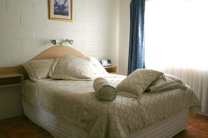 Room 21 of 120