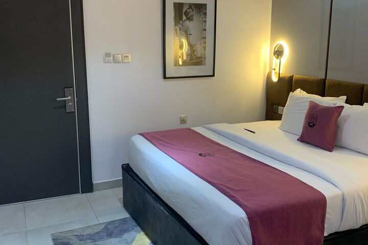 Room 50 of 78