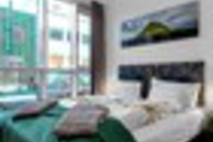 Room 107 of 219