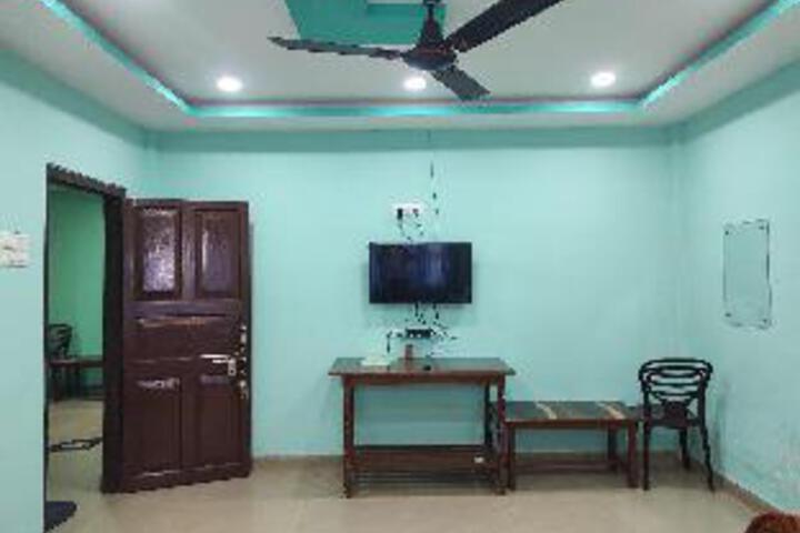 Room 6 of 11