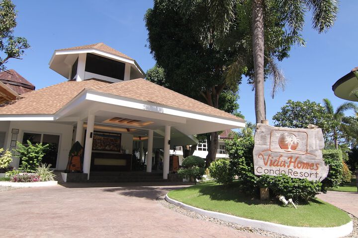 Hotel 2 of 159