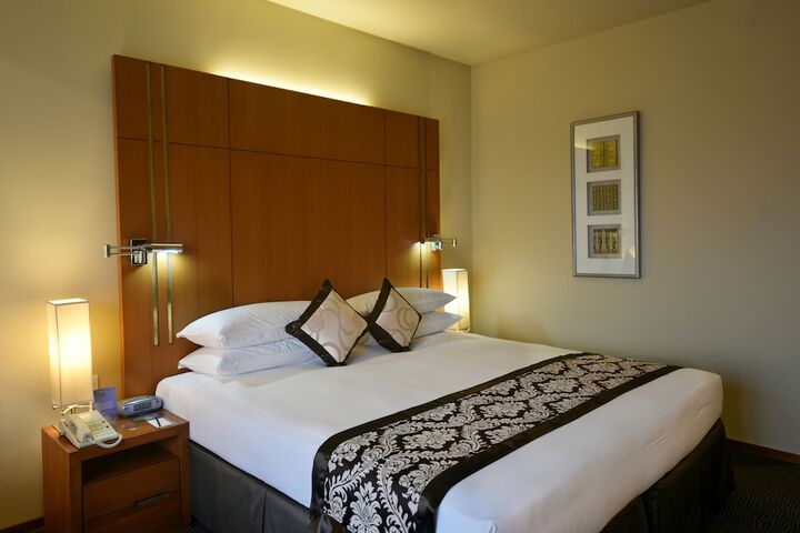 Room 10 of 86