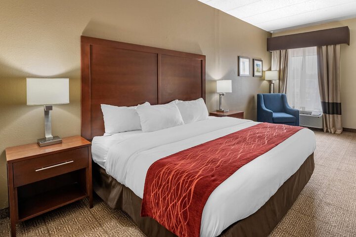 Room 8 of 35