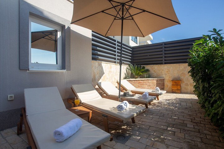 Terrace/Patio 21 of 65