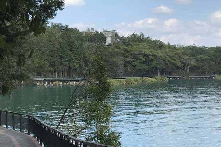 Dock
