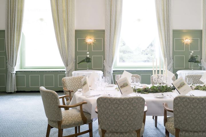 Ballroom/Hall 178 of 233