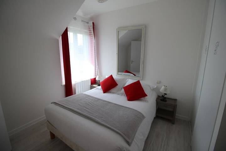 Room 36 of 164