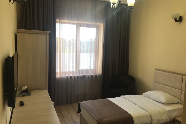 Room 16 of 45
