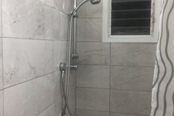 Room 6 of 49