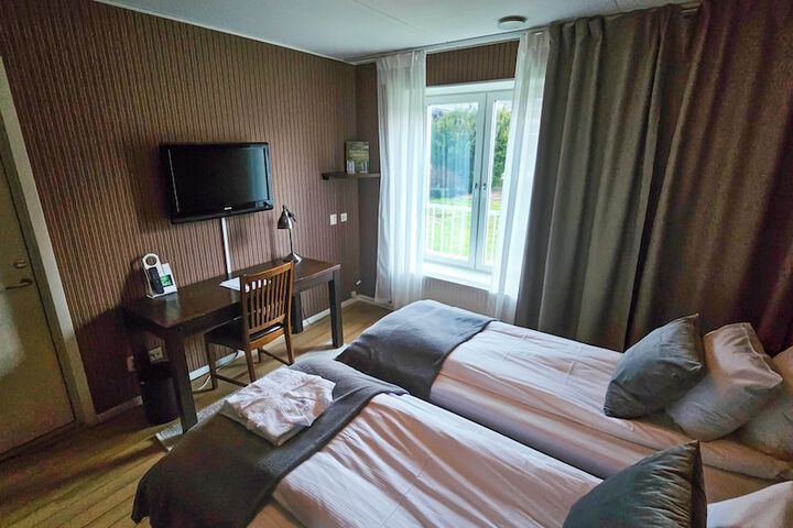 Room 30 of 75