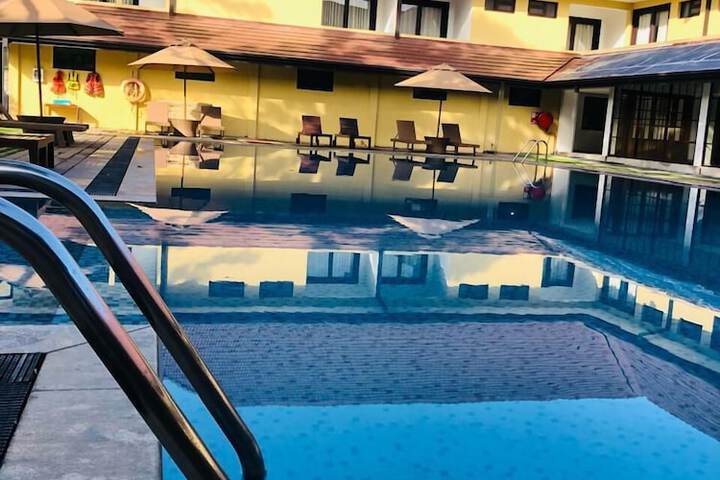 Pool 34 of 104