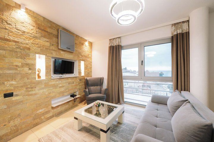Room 95 of 257