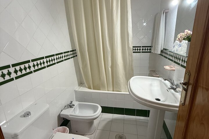 Room 93 of 127