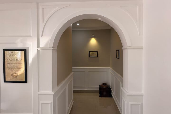 Ballroom/Hall 22 of 86