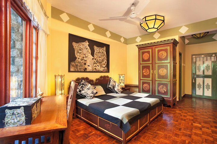 Room 5 of 13