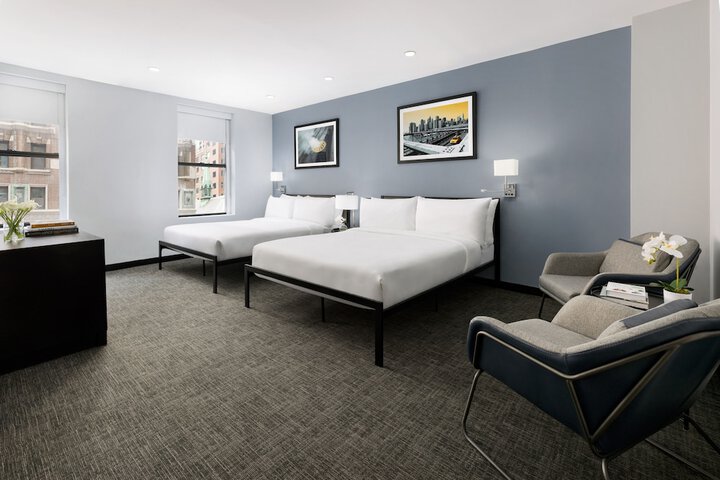 1 Queen Bed (7 of 24)