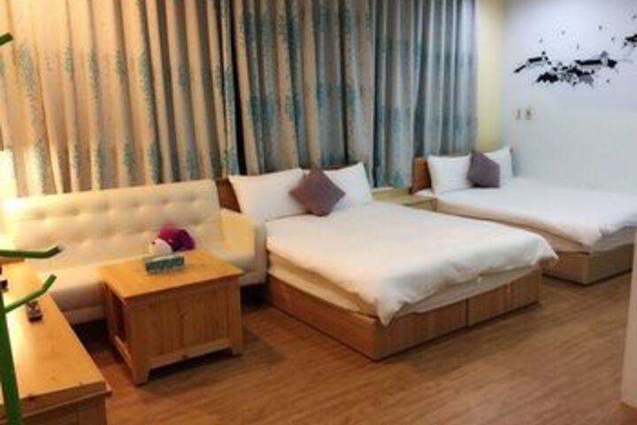 Room 10 of 89
