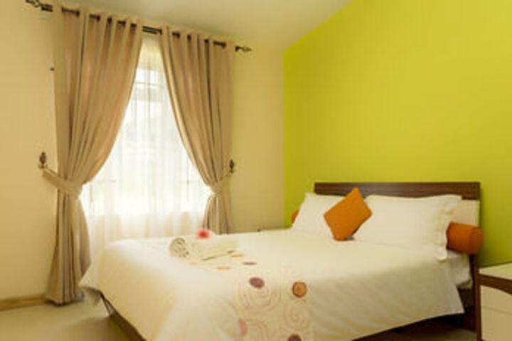 Room 14 of 36