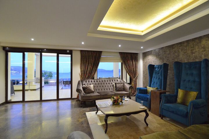Hotel Interior 10 of 177