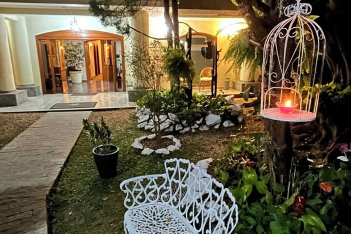 Hotel Exterior 43 of 52