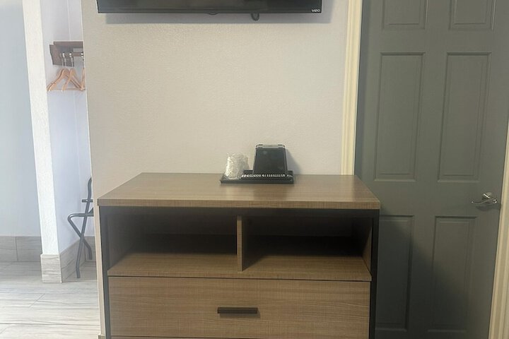 Room 11 of 26