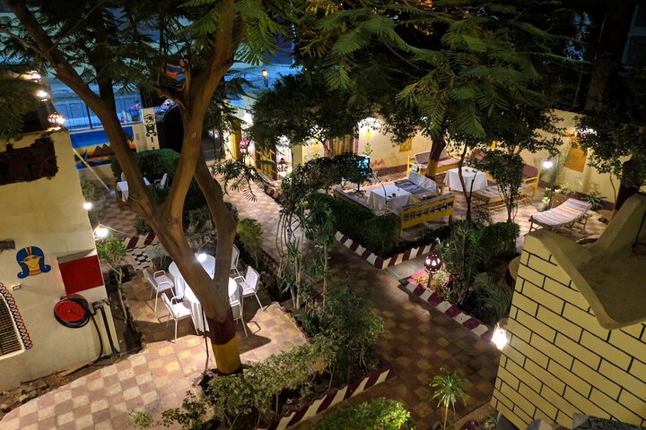 Exterior of Elphardous Hotel