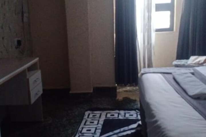 Room 3 of 51