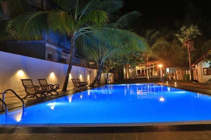Pool 14 of 24