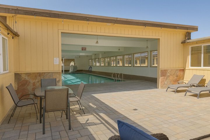 Pool 44 of 69