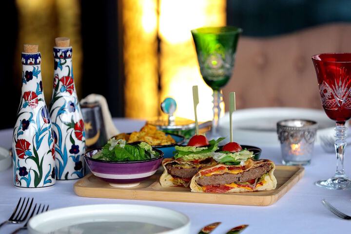 Dining 91 of 127