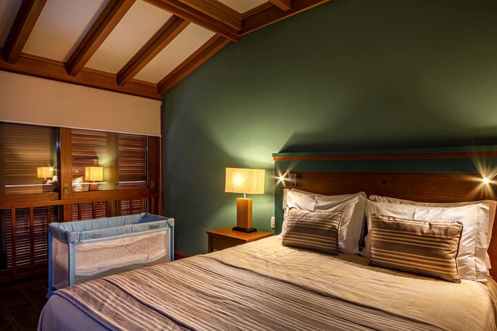 Room 16 of 79