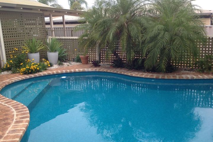 Pool 7 of 8