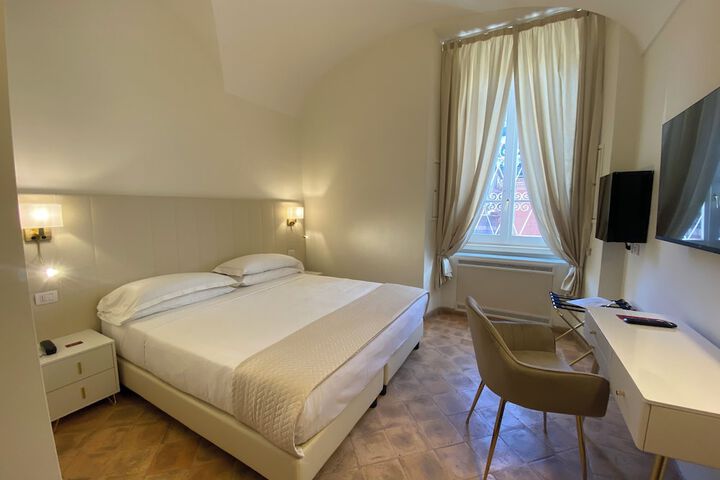 Room 95 of 180