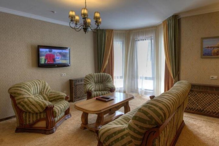Iris Hotel