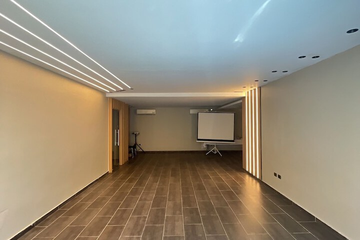 Ballroom/Hall 22 of 35