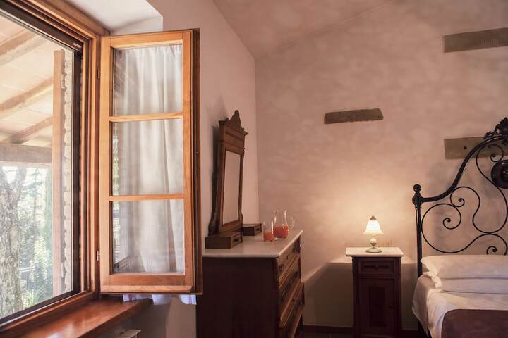 Room 7 of 50