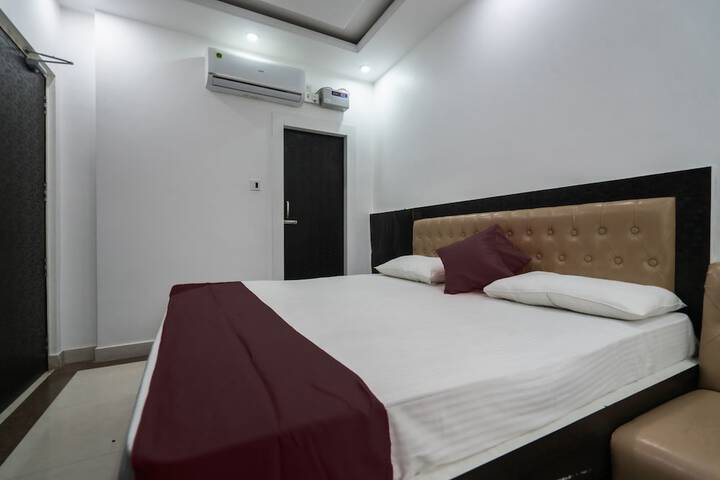 Room 14 of 35